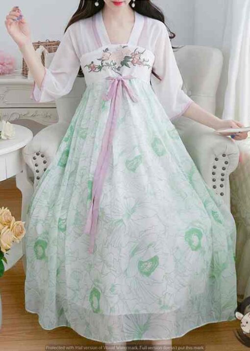 vay co tich trung hoa 10