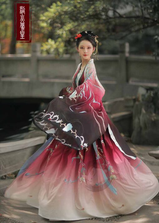 han phuc duc hoa phung hoang 16